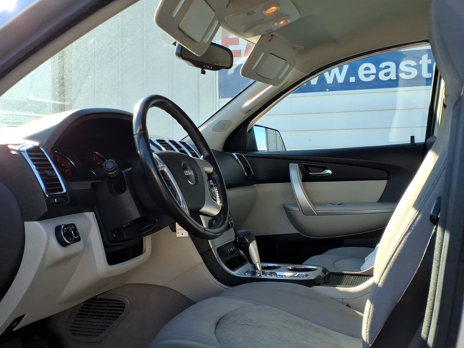 Used 2011 GMC Acadia SL w/ Preferred Package FWD image 7