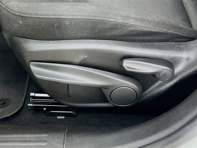 Used 2016 Jeep Renegade Latitude image 11