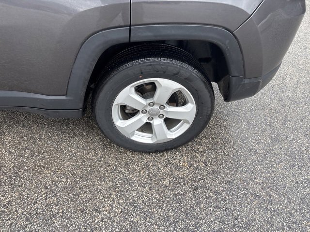 Certified 2021 Jeep Compass Latitude w/ Convenience Group image 16