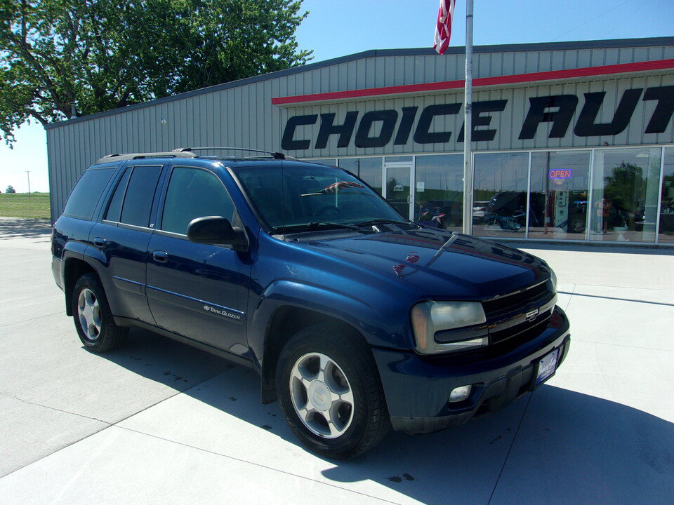 Used 2004 Chevrolet TrailBlazer LT AWD/4WD image 1