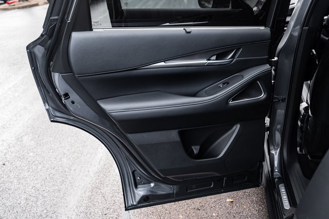 New 2026 INFINITI QX60 Luxe image 16
