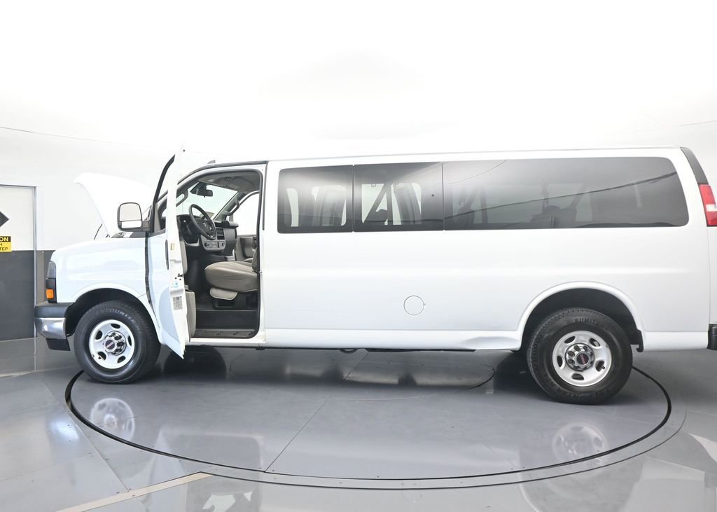 Used 2020 GMC Savana 3500 LT w/ LT Preferred Equipment Group image 68