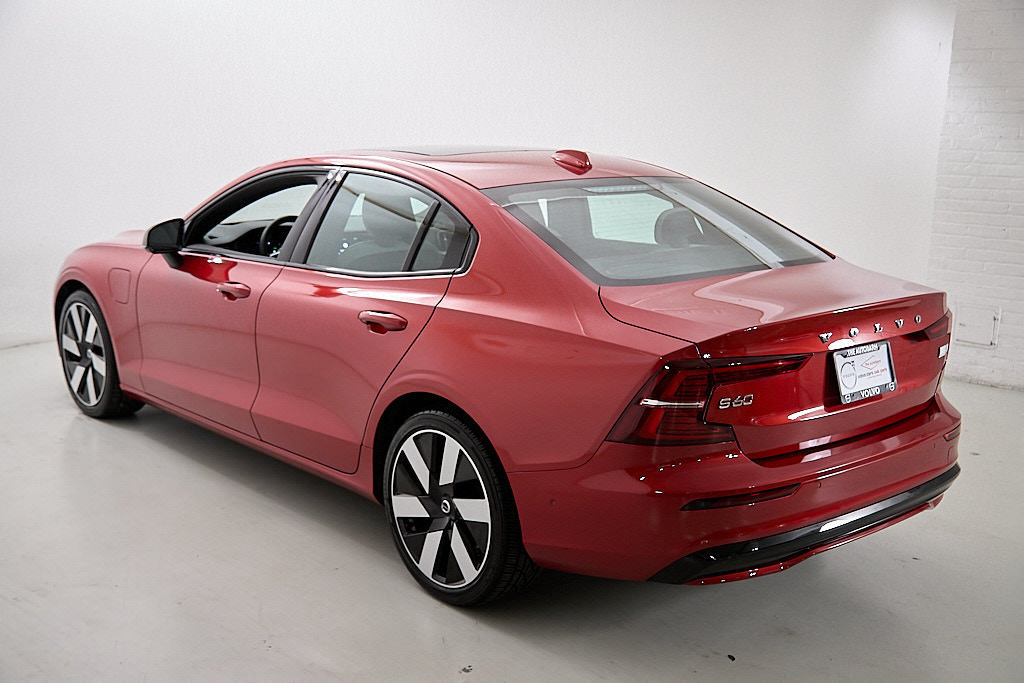 Certified 2024 Volvo S60 T8 Ultimate AWD/4WD image 9