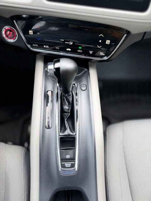 Used 2020 Honda HR-V EX image 14