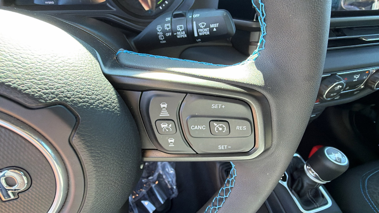 Used 2025 Jeep Wrangler Unlimited Rubicon 4xe w/ Convenience Group image 28