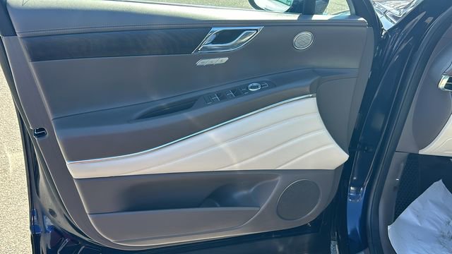 Used 2024 Genesis GV80 2.5T image 16