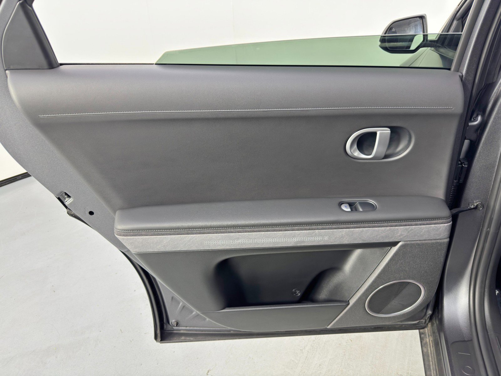 Used 2023 Hyundai Ioniq 5 SEL w/ Cargo Package image 40