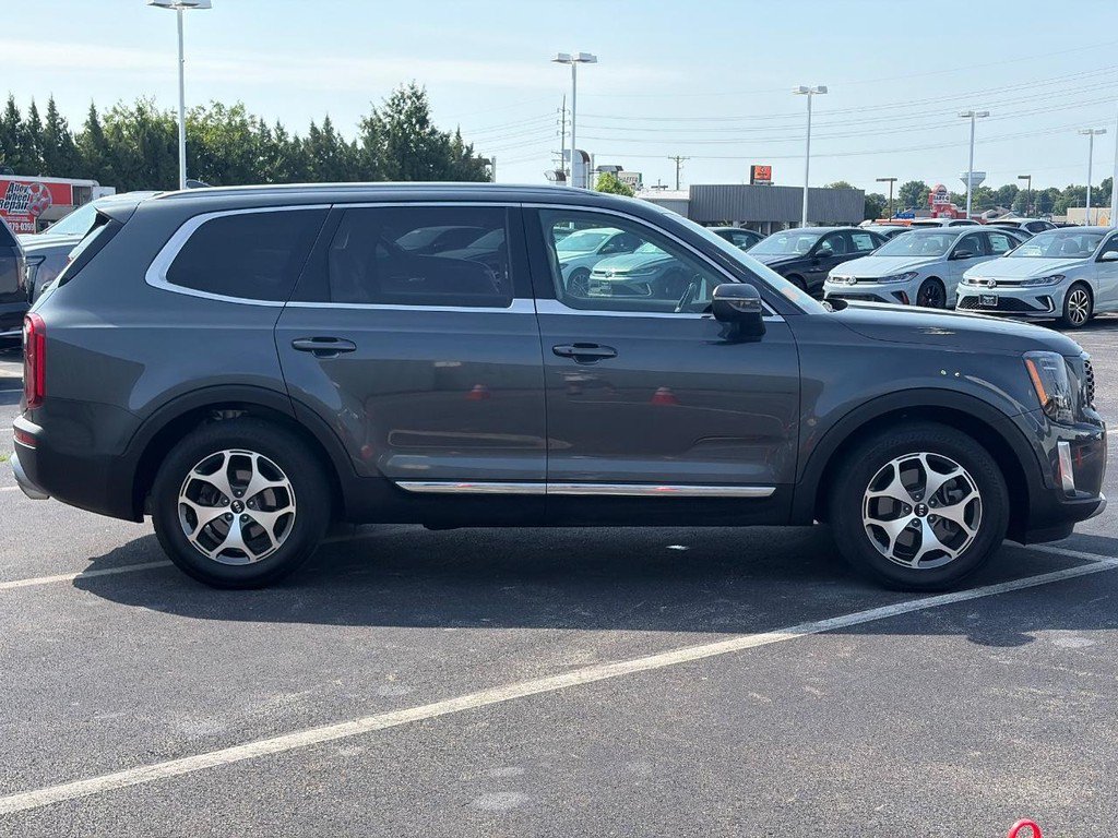 Used 2021 Kia Telluride EX w/ Towing Package AWD/4WD image 4