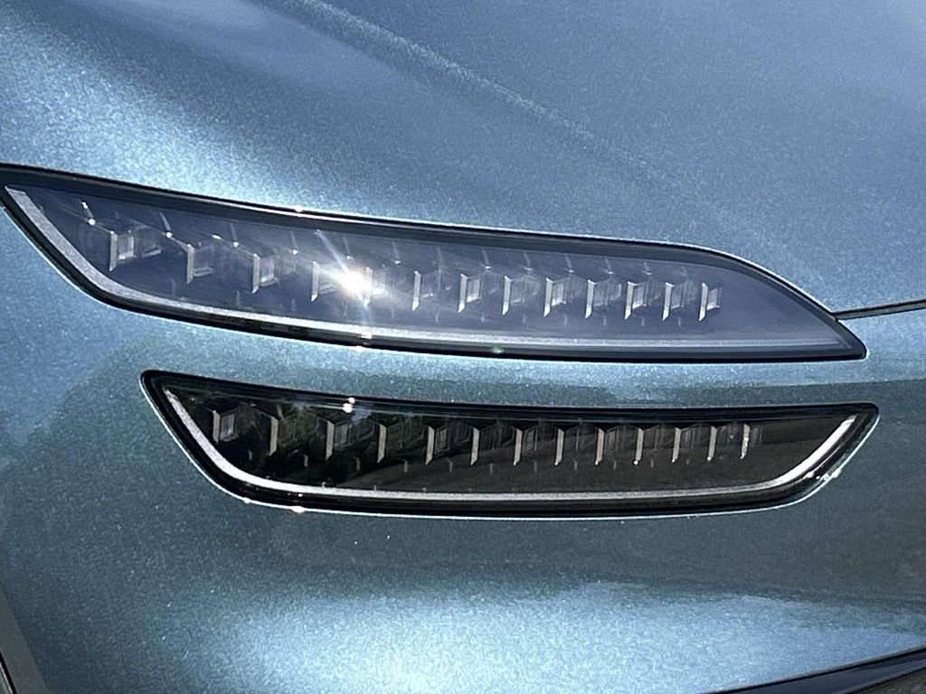 New 2026 Genesis GV60 Performance image 10