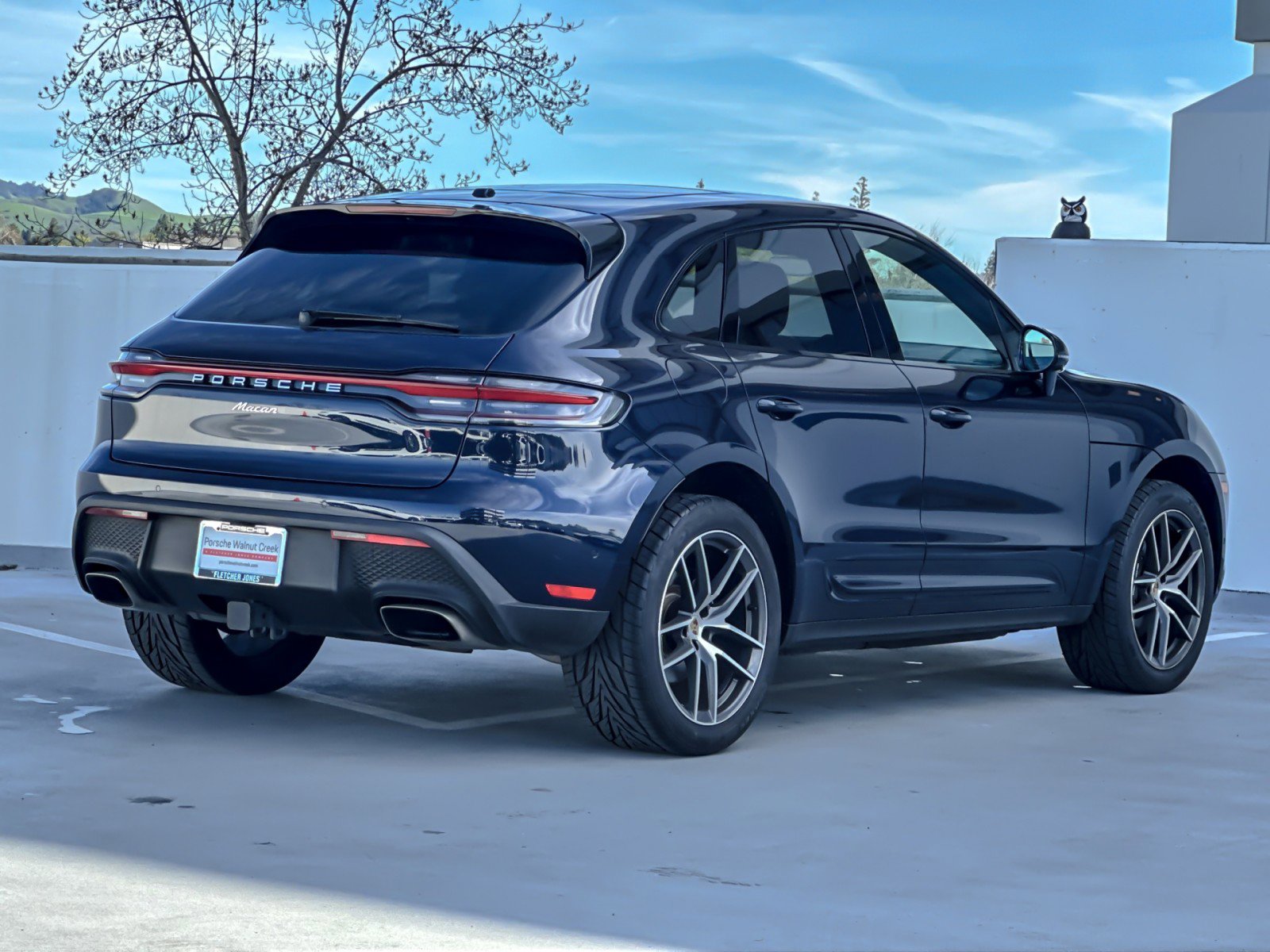 Certified 2023 Porsche Macan w/ Premium Package Plus image 8