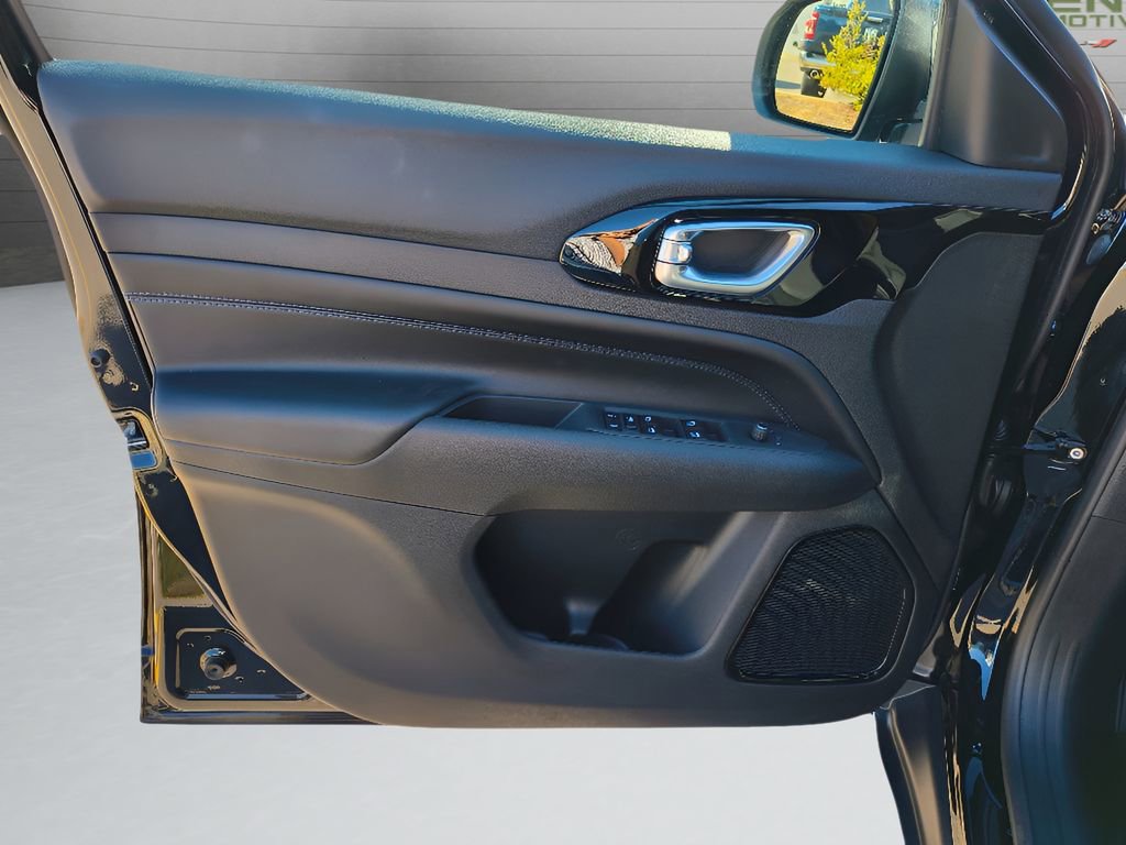 New 2026 Jeep Compass Latitude image 15