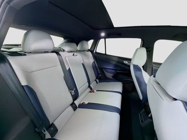 New 2026 Volkswagen ID.4 Pro S image 30