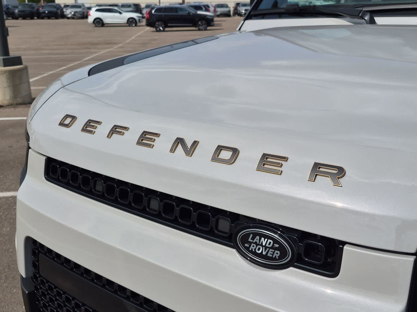 New 2026 Land Rover Defender 110 OCTA AWD/4WD image 12