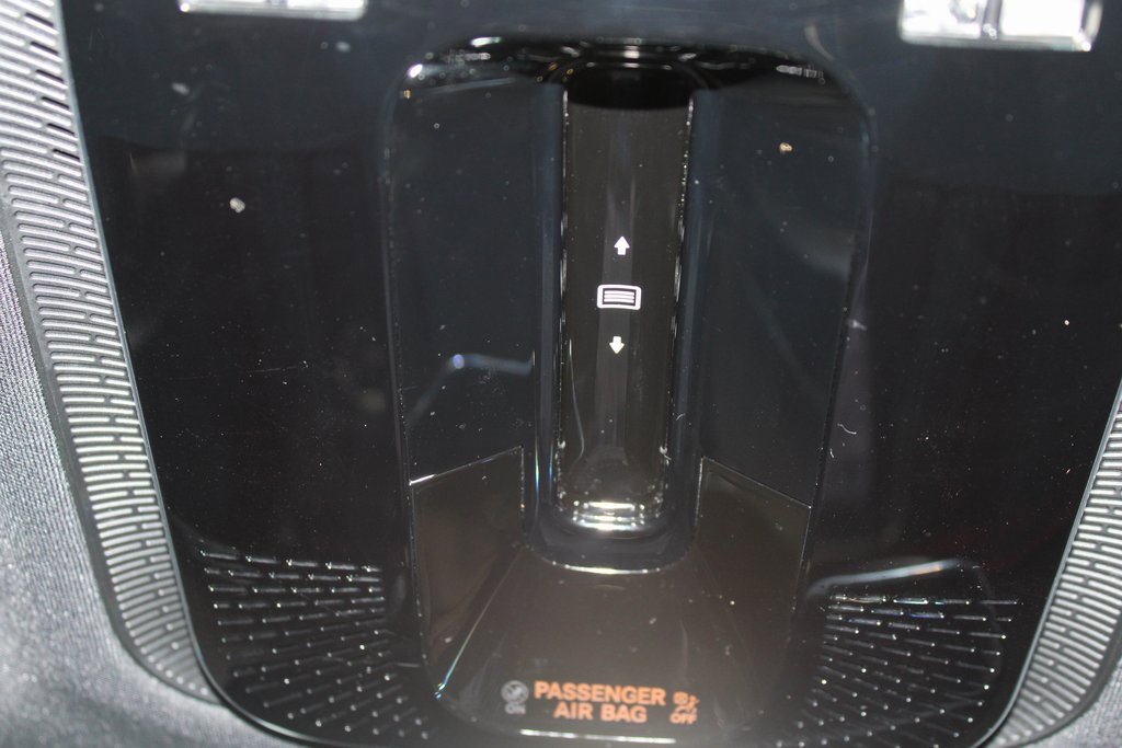 Used 2024 Mercedes-Benz GLC 43 AMG 4MATIC image 38