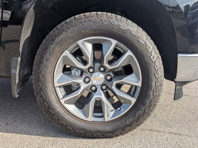 Used 2025 Chevrolet Silverado 1500 LT image 11