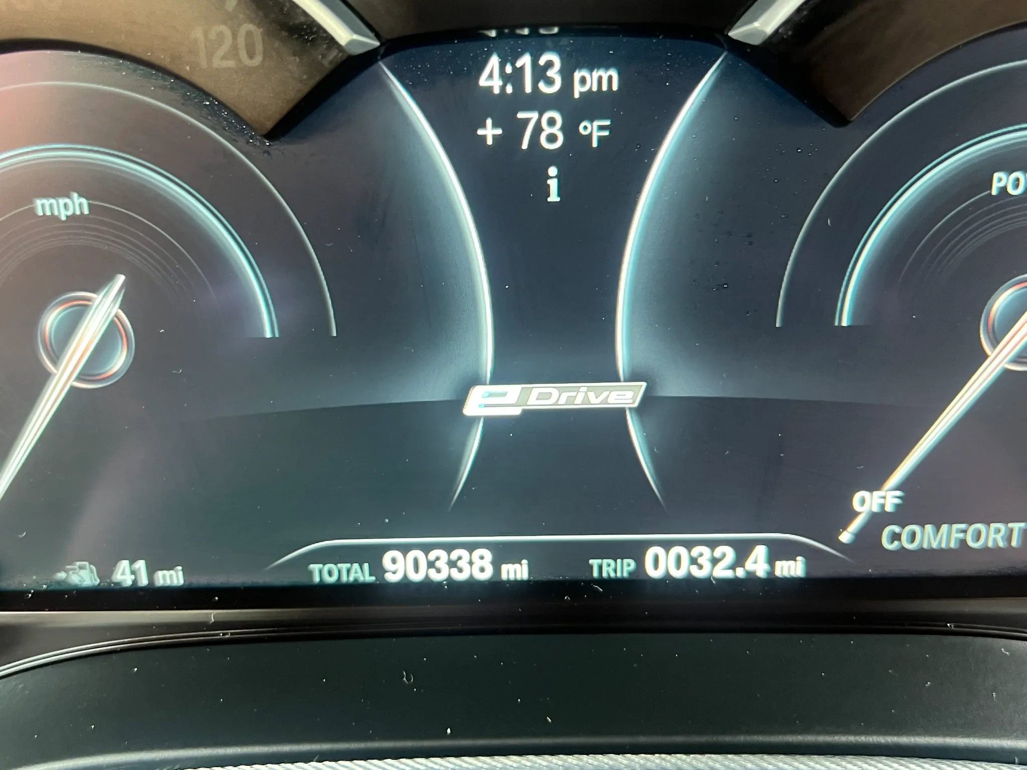 Used 2019 BMW 530e xDrive w/ Convenience Package image 16