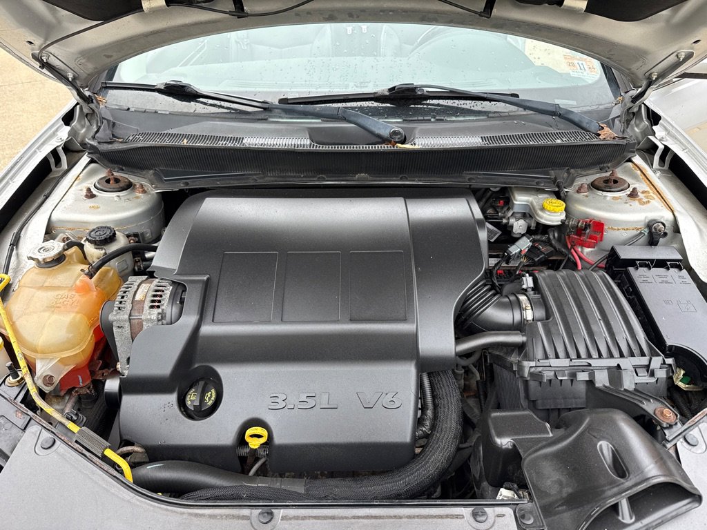Used 2009 Chrysler Sebring Limited FWD image 21