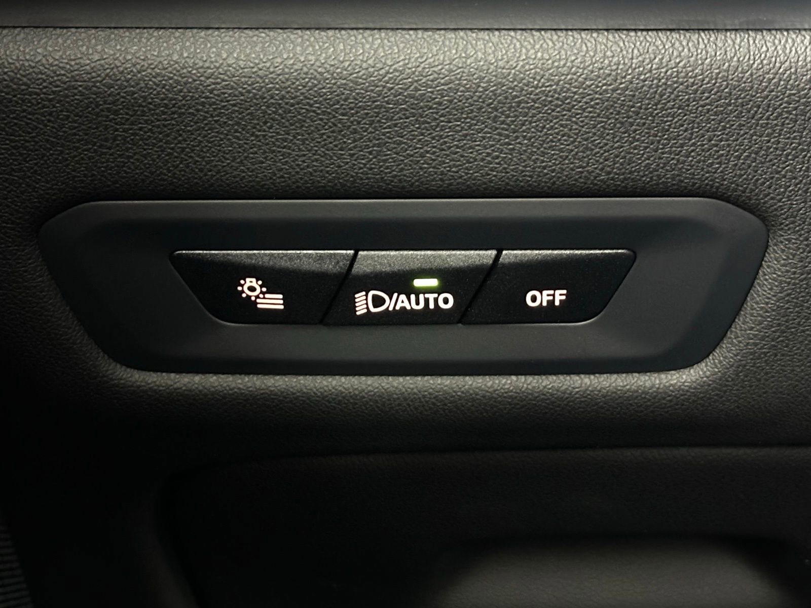 Used 2024 BMW X5 xDrive40i w/ Parking Assistance Package image 30