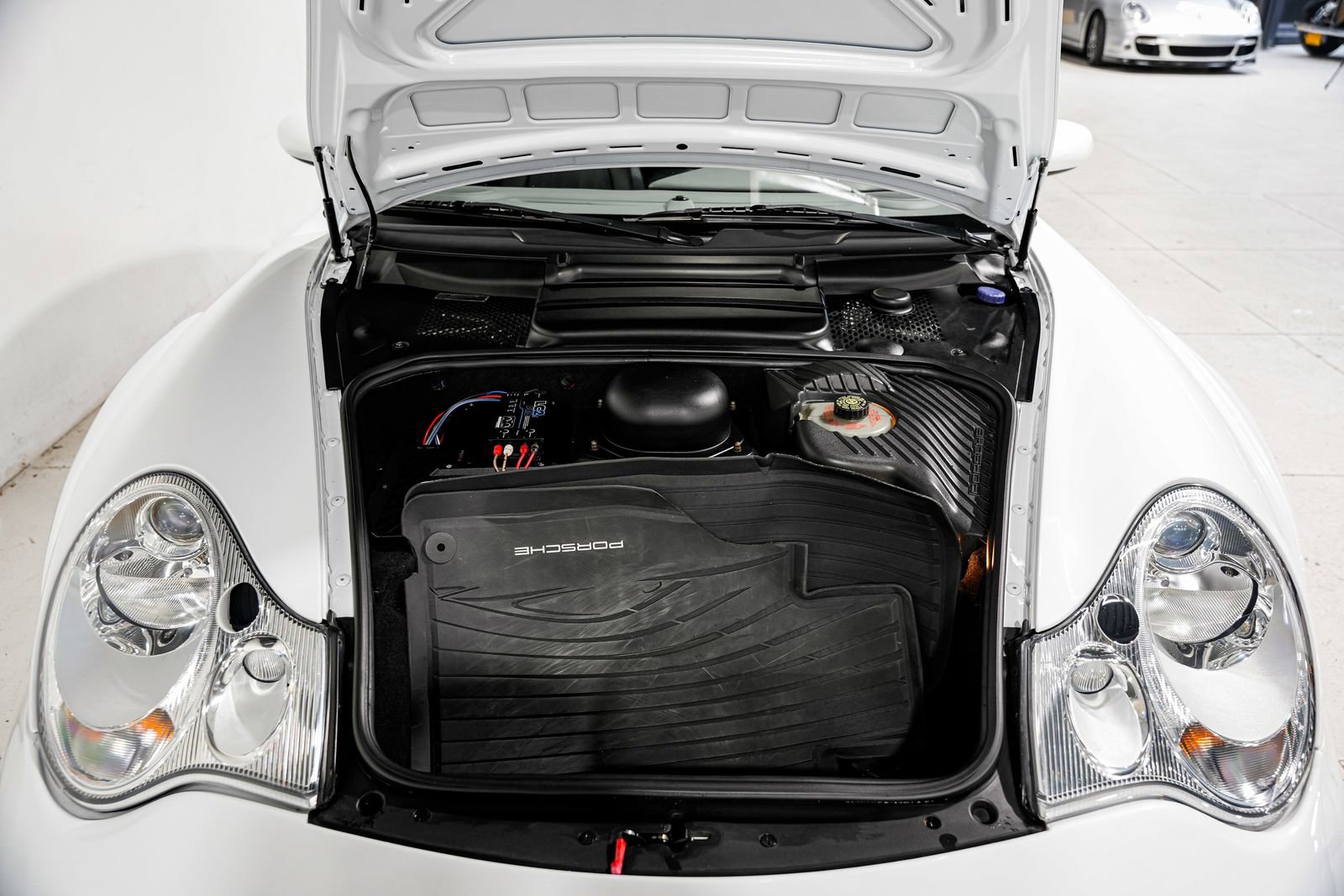 Used 2003 Porsche 911 Carrera 4S AWD/4WD image 44