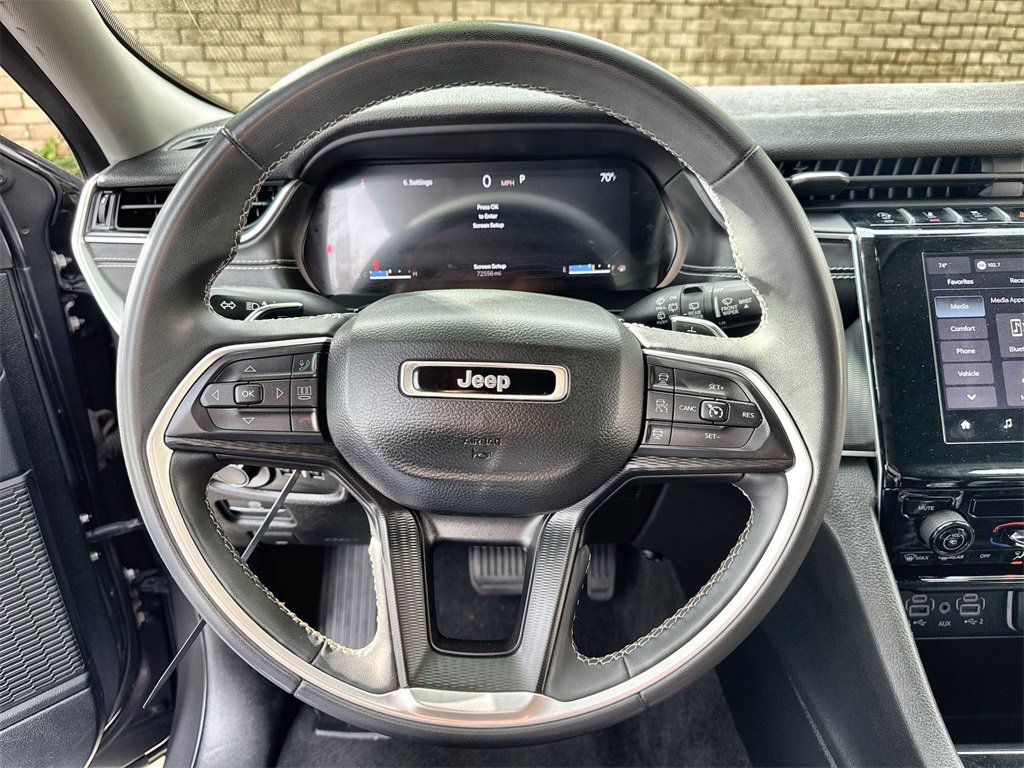 Certified 2024 Jeep Grand Cherokee Laredo image 11