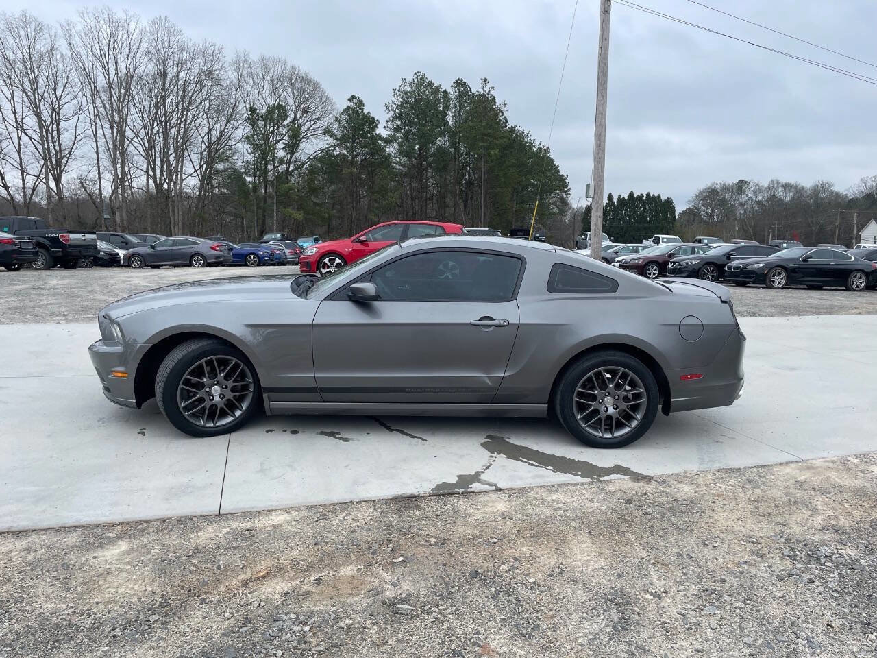 Used 2013 Ford Mustang Premium RWD image 17