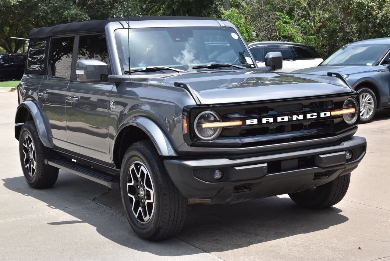 Used 2023 Ford Bronco Outer Banks AWD/4WD image 4
