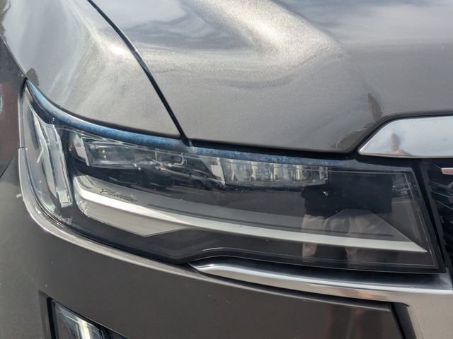 Used 2021 Cadillac Escalade Luxury image 6