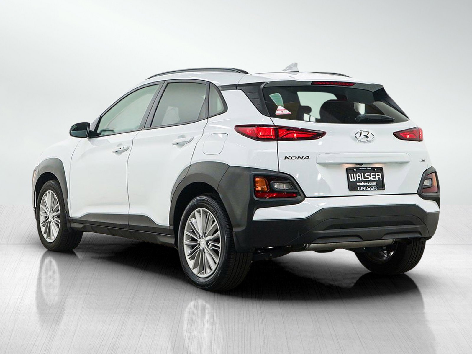 Used 2019 Hyundai Kona SEL w/ SEL Tech Package 02 image 3