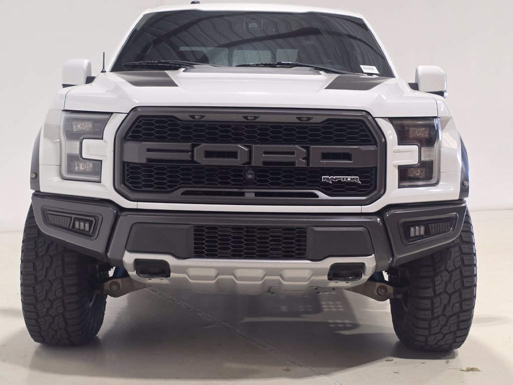 Used 2017 Ford F150 Raptor w/ Equipment Group 802A Luxury AWD/4WD image 2