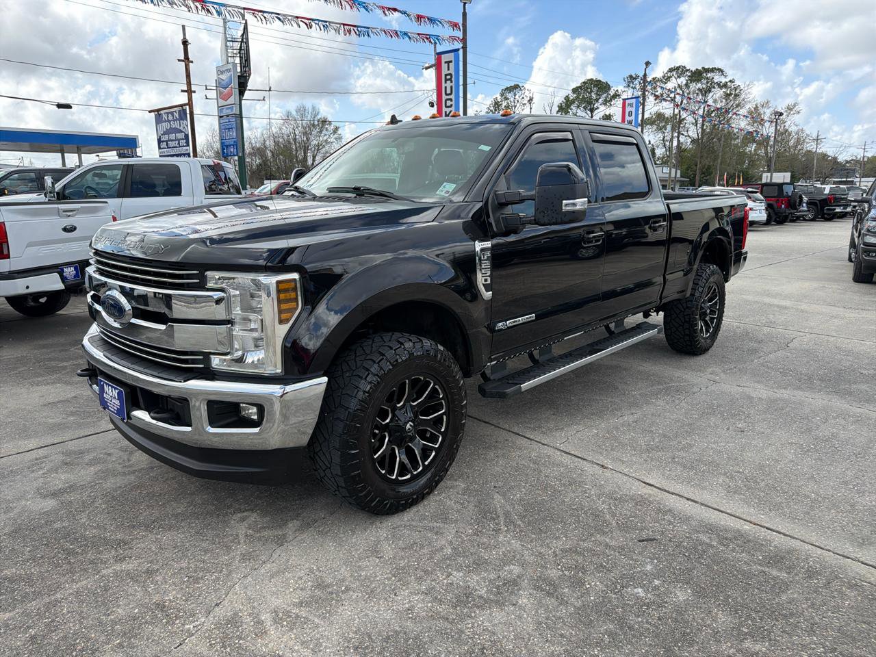 Used 2019 Ford F250 Lariat w/ Lariat Value Package AWD/4WD image 2