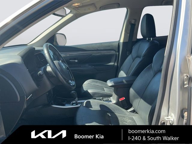 Used 2019 Mitsubishi Outlander ES image 17