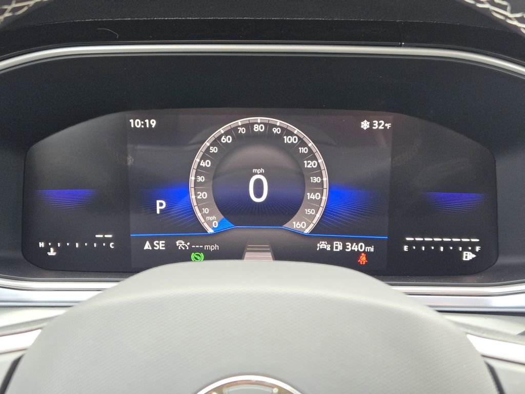 New 2026 Volkswagen Taos SE image 13