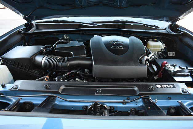 Certified 2019 Toyota Tacoma TRD Off-Road image 30