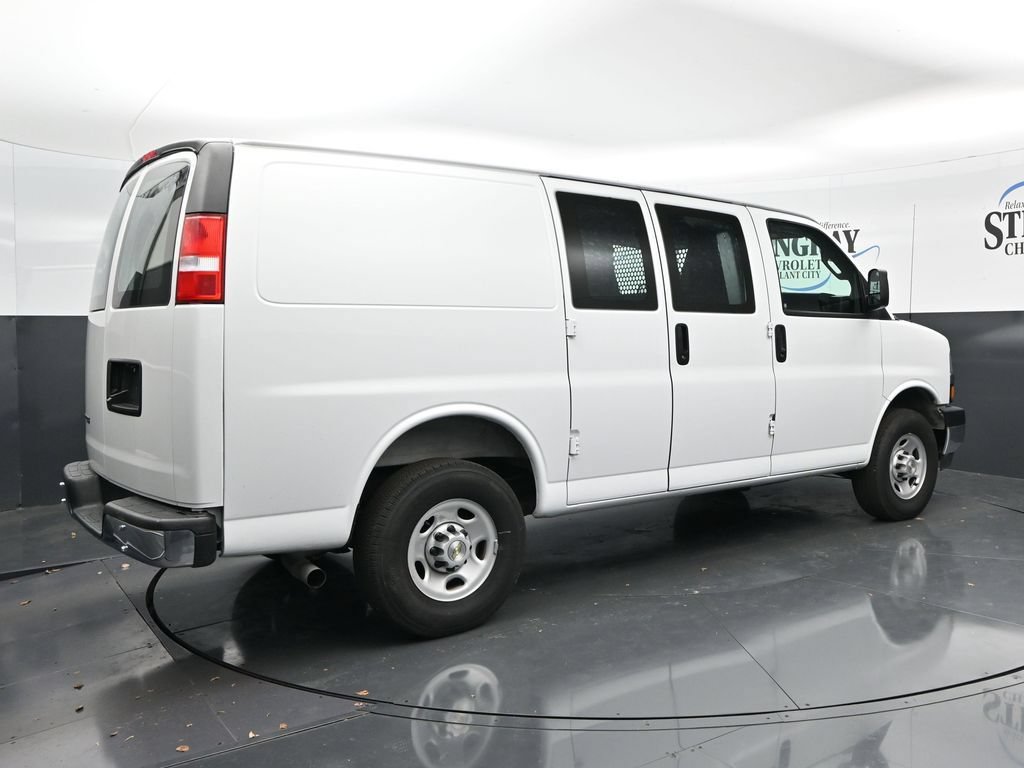 Certified 2025 Chevrolet Express 2500 w/ Driver Convenience Package RWD image 7