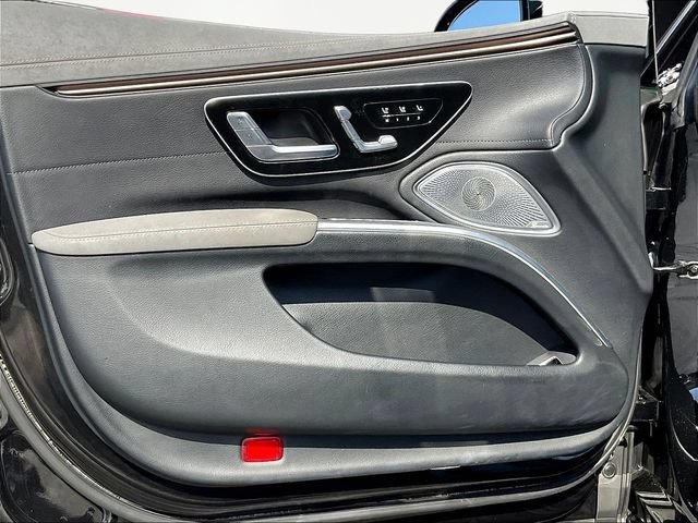 Used 2022 Mercedes-Benz EQS 580 4MATIC Sedan image 22