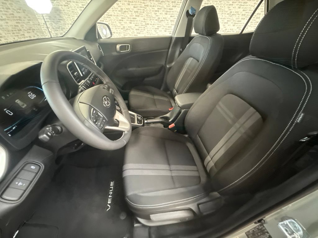 New 2026 Hyundai Venue SEL FWD image 24