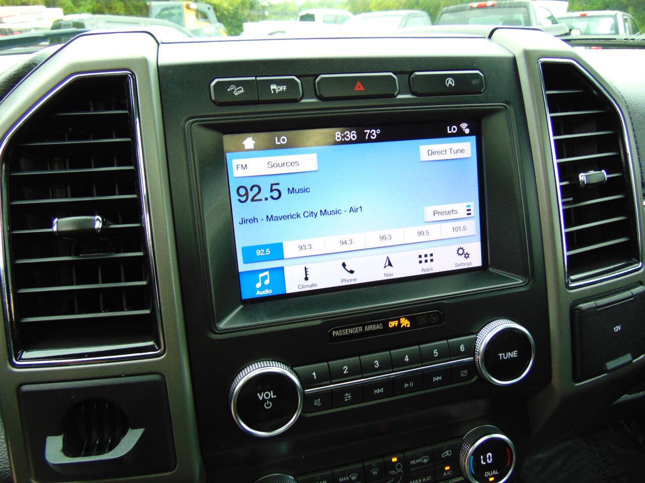 Used 2019 Ford Expedition Max XLT w/ Equipment Group 202A AWD/4WD image 27