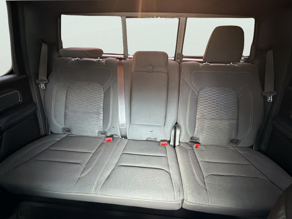 Used 2025 RAM 1500 Big Horn AWD/4WD image 30