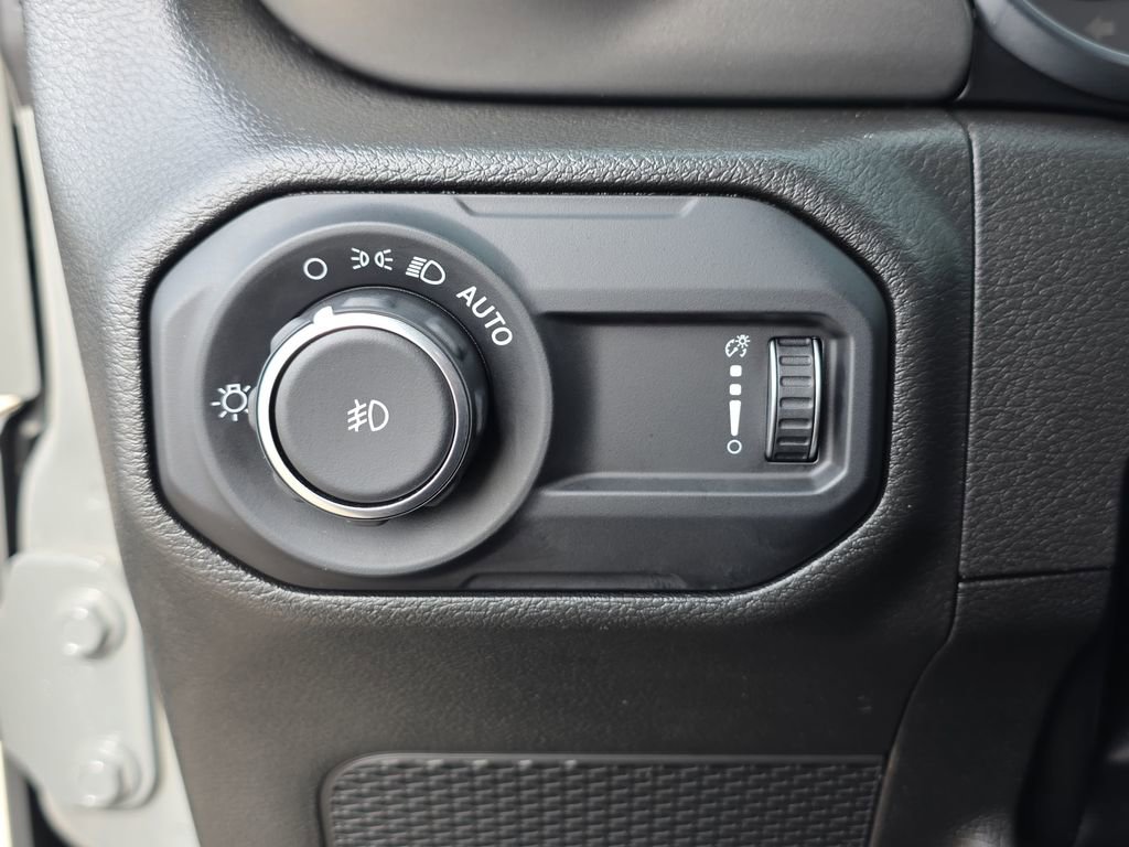 Used 2023 Jeep Wrangler Unlimited Sport AWD/4WD image 27