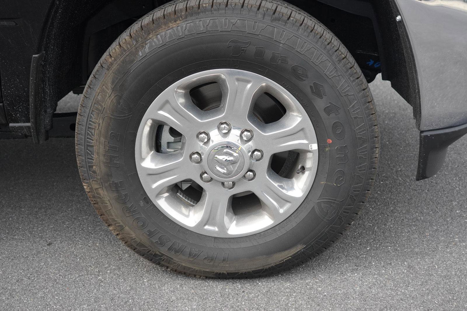 New 2025 RAM 2500 Big Horn image 32