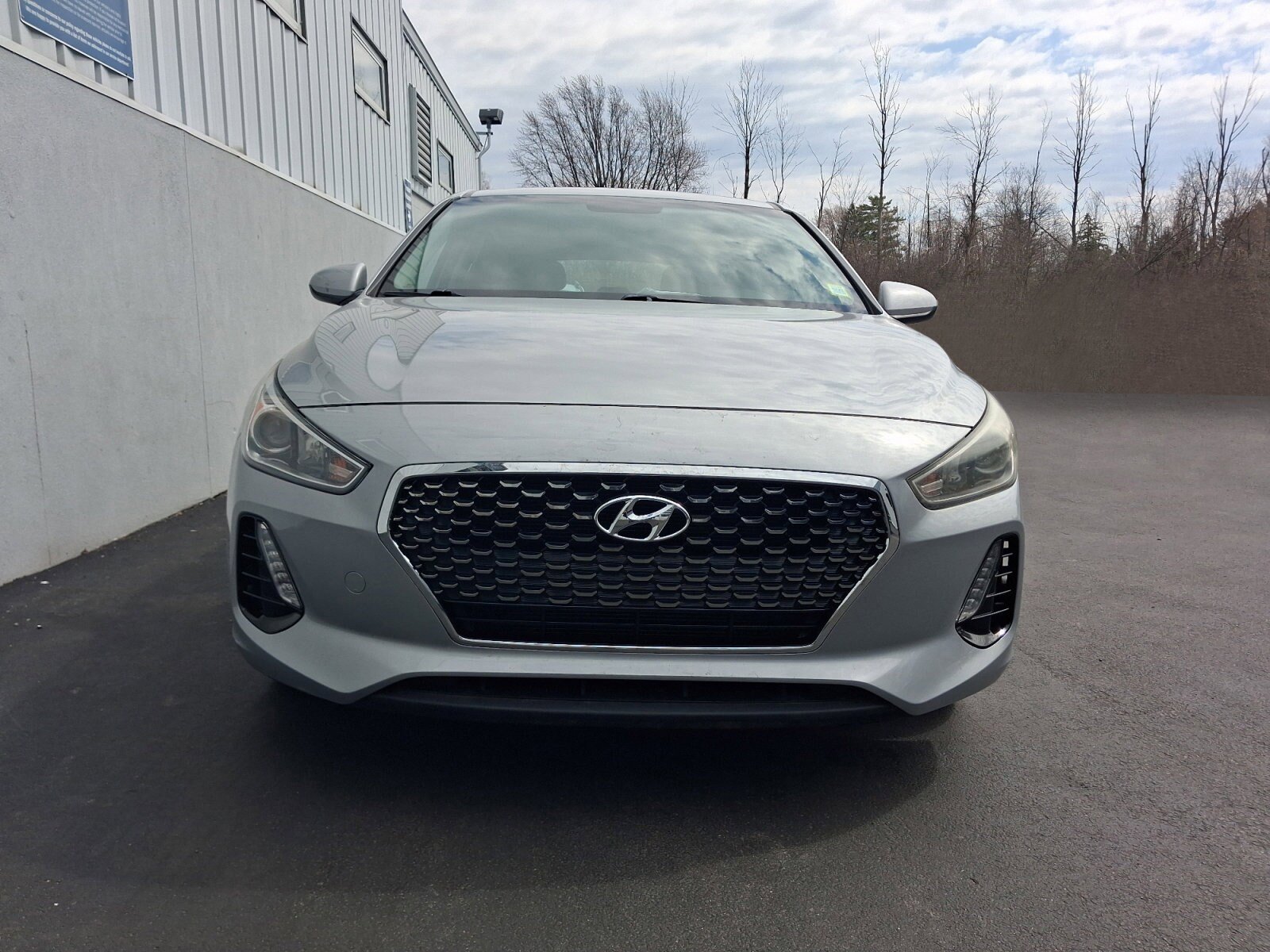 Used 2020 Hyundai Elantra GT FWD image 6