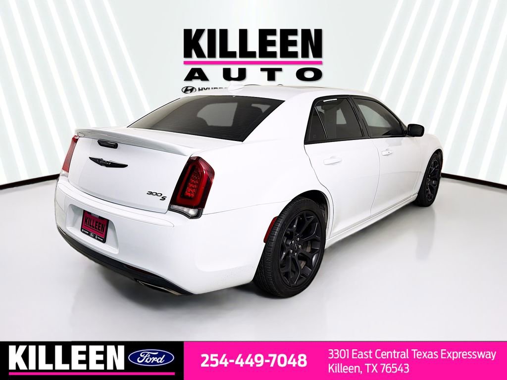 Used 2020 Chrysler 300 S RWD image 8