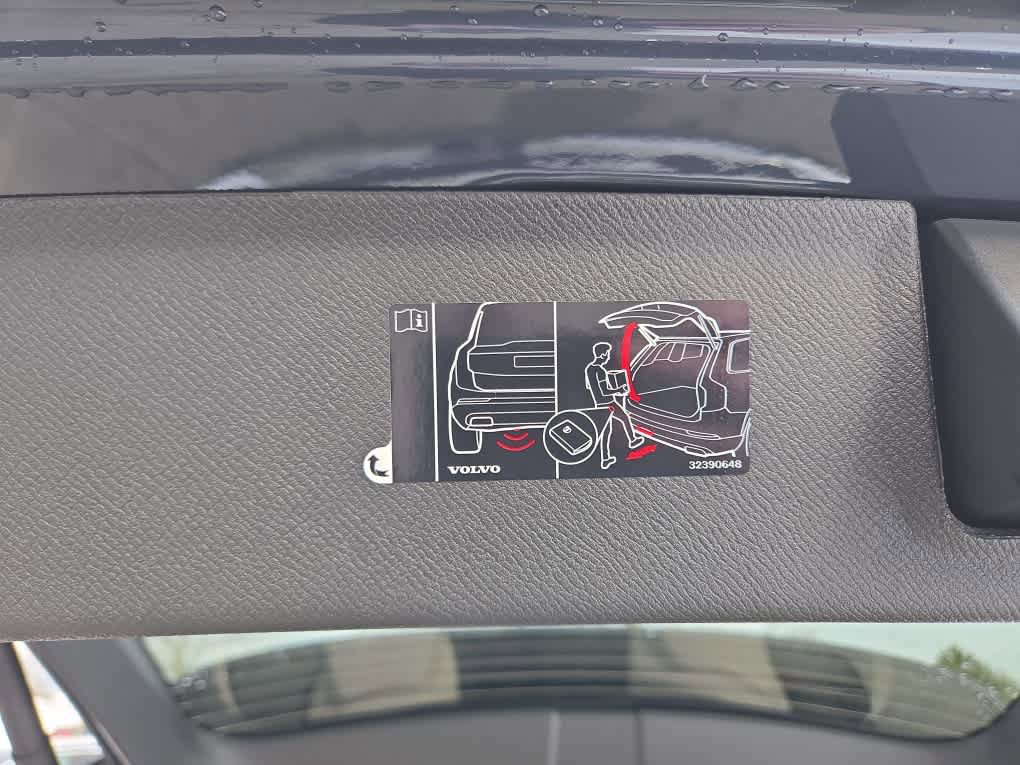 New 2026 Volvo XC90 T8 Ultra w/ Protection Package Premier image 7