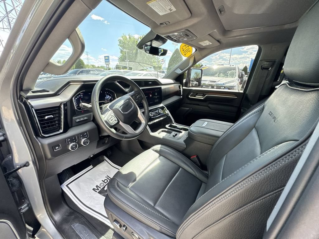 Certified 2025 GMC Sierra 3500 Denali w/ Denali Reserve Package AWD/4WD image 13