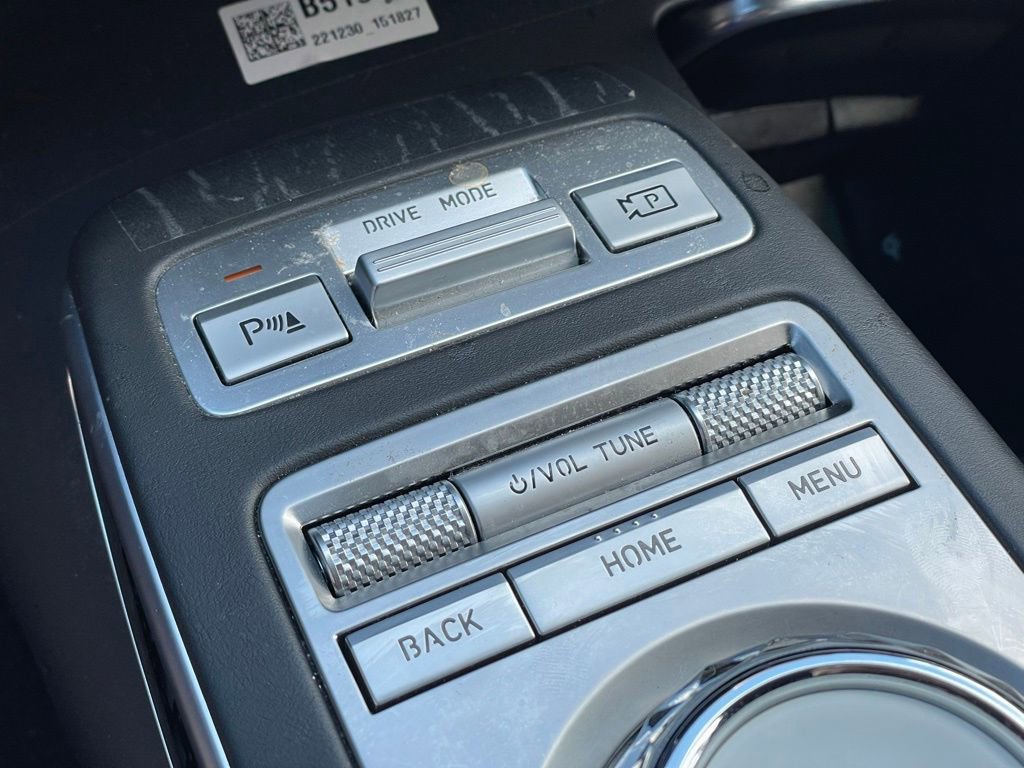 Used 2023 Genesis GV70 3.5T Sport w/ Sport Prestige Package image 27