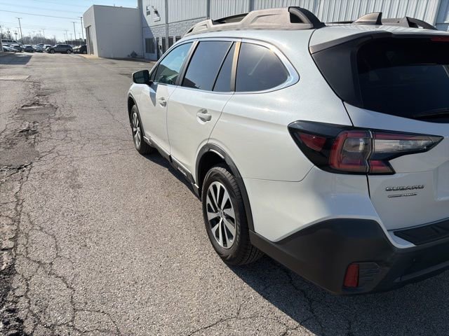 Used 2020 Subaru Outback Premium image 5