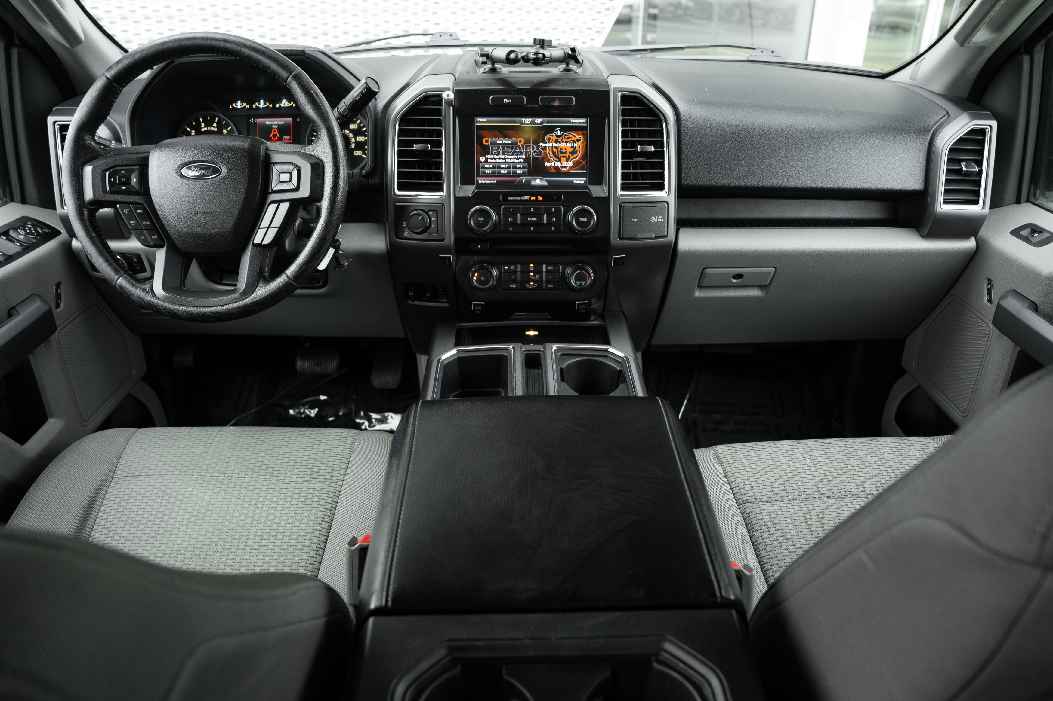 Used 2015 Ford F150 XLT w/ Equipment Group 302A Luxury AWD/4WD image 8