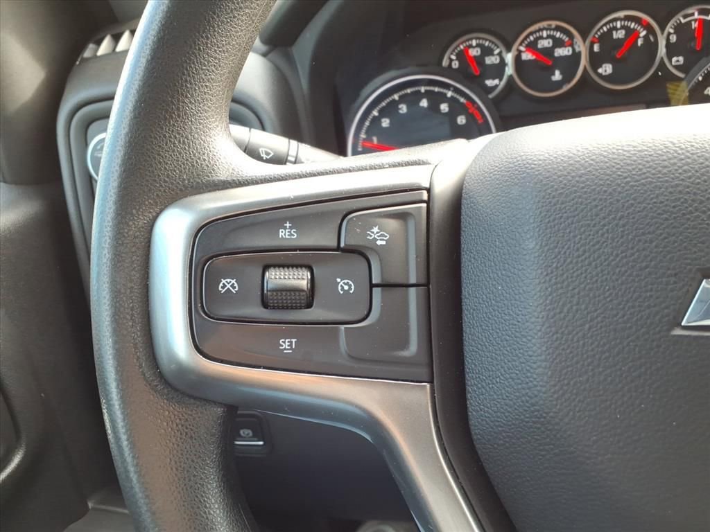 Used 2022 Chevrolet Silverado 1500 Custom w/ Safety Confidence Package image 16