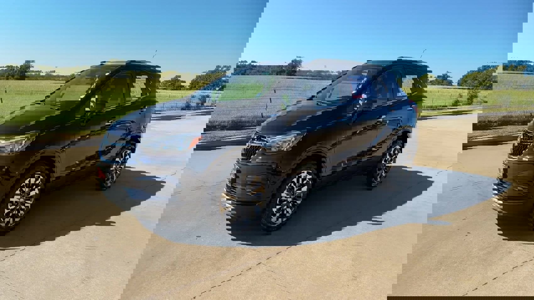 Used 2022 Buick Encore Preferred w/ Safety Package image 4