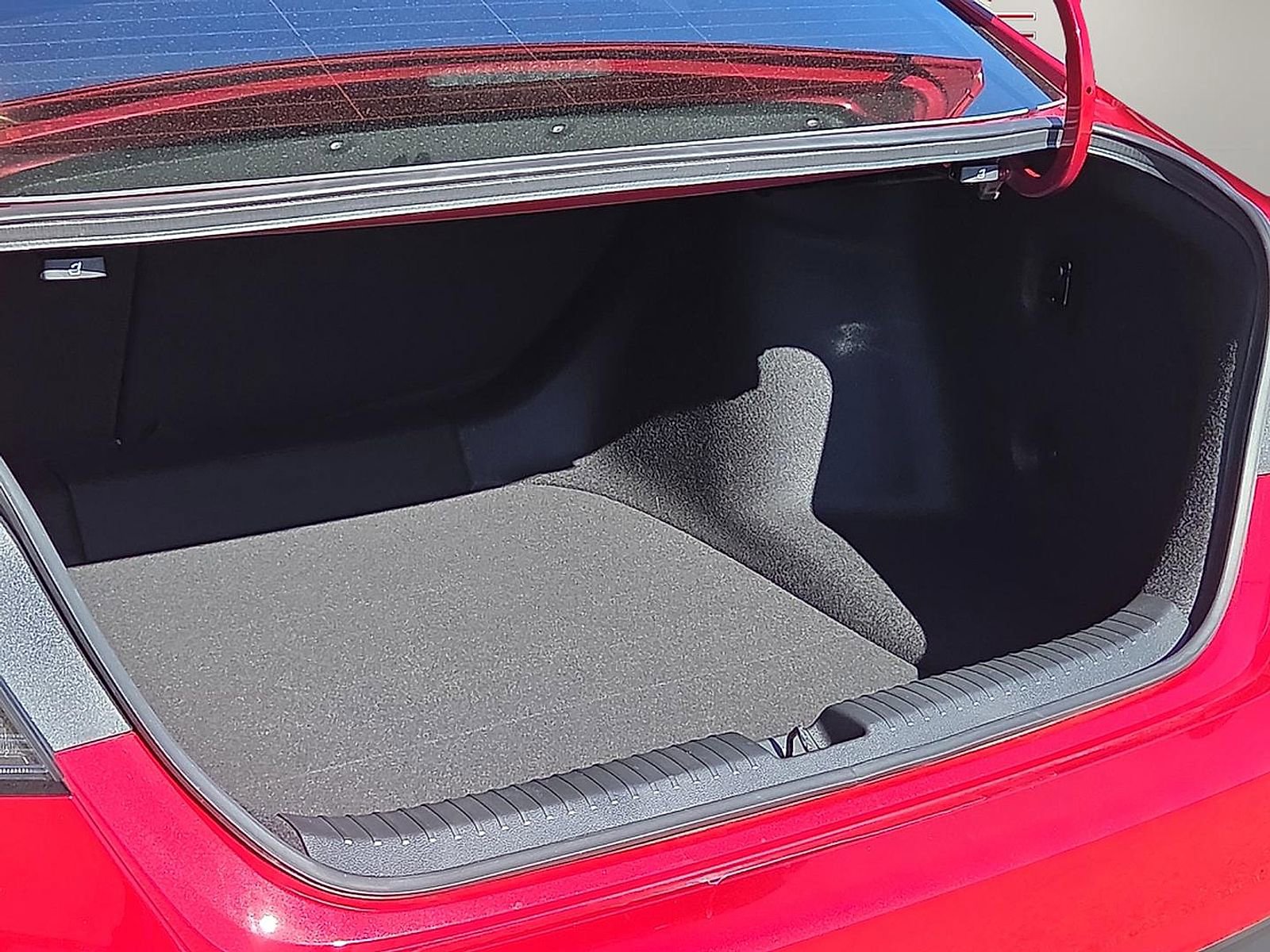 Used 2025 Honda Accord Sport image 9